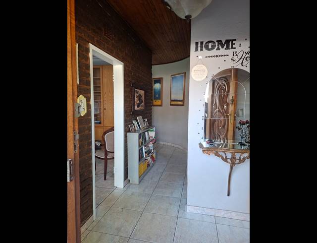 4 BEDROOM HOUSE FOR SALE IN VANDERBIJLPARK SE 2